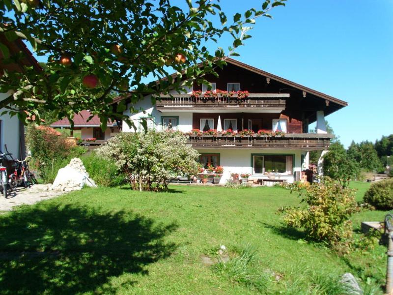 Ferienwohnungen Lackner - Chiemgau Karte Инцел Екстериор снимка